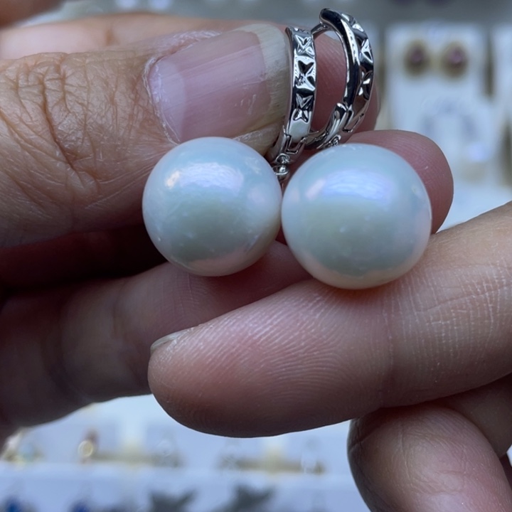 银S925镶嵌淡水珍珠耳饰