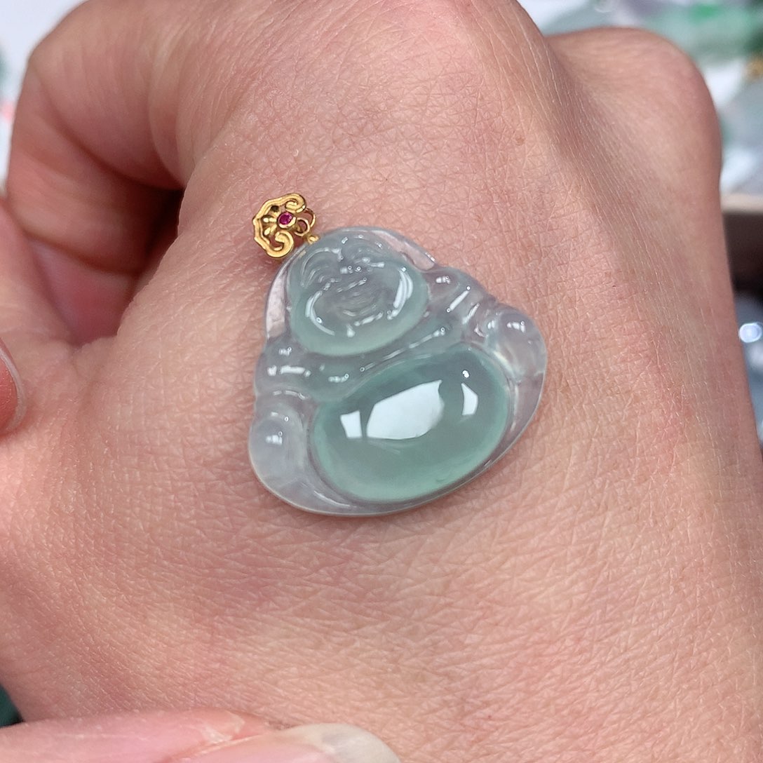 翡翠颈饰未镶嵌佛公吊坠