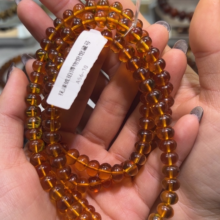 彩***校琥珀未镶嵌裸石抚顺琥珀金珀8m