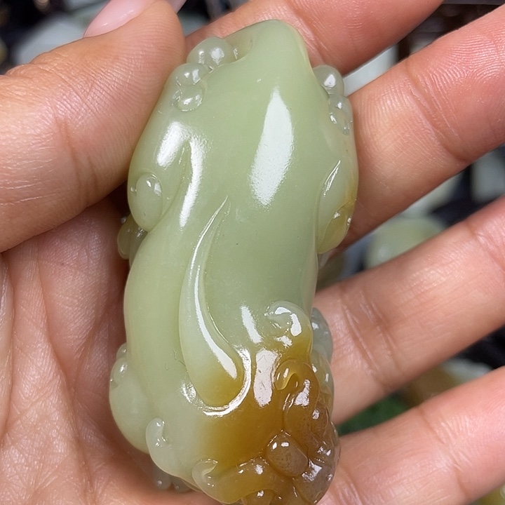 和田玉未镶嵌挂件