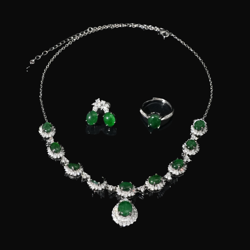 天然A货翡翠辣阳绿耳钉项链戒指套装  多样性发货TC601565