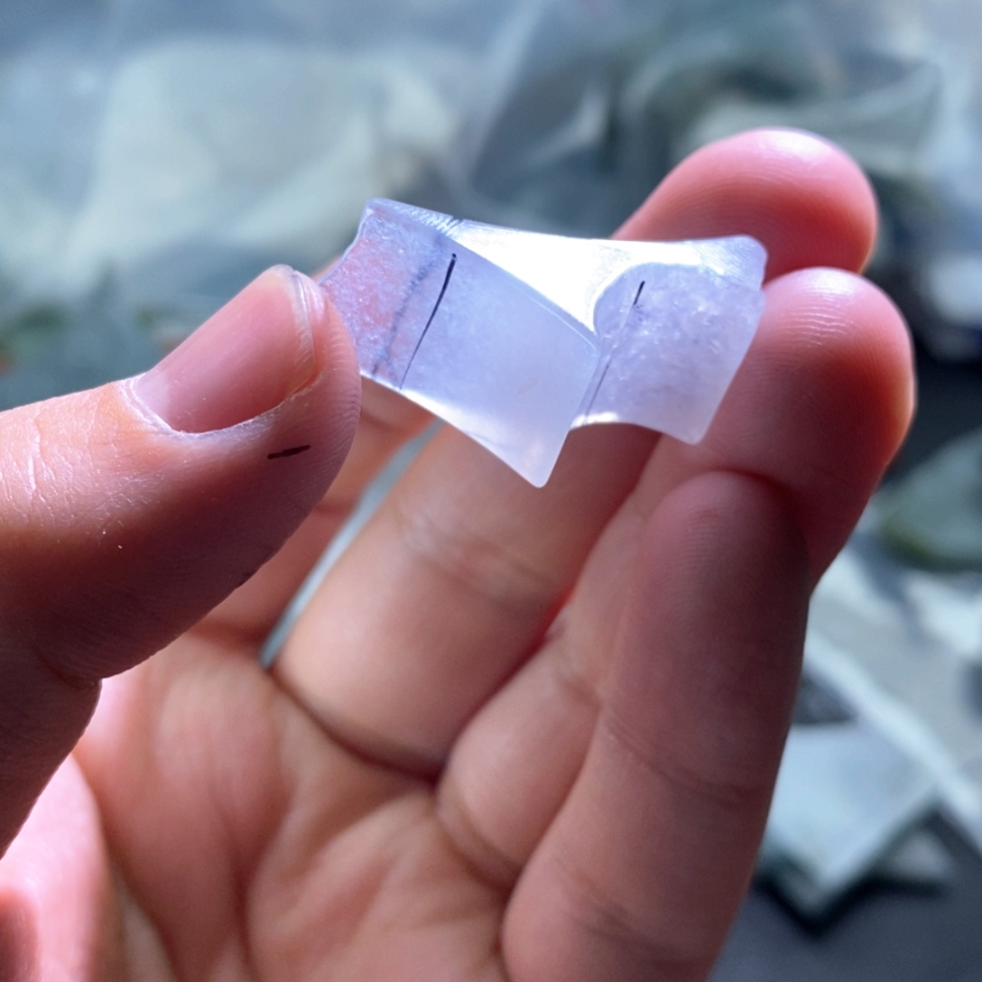 翡翠未镶嵌颈饰定制