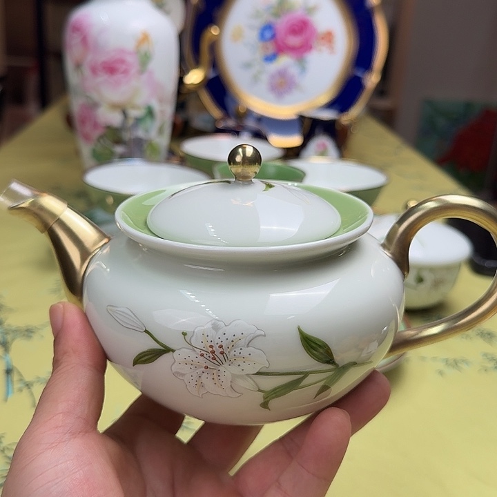 R***k暖阳大叔海外瓷器