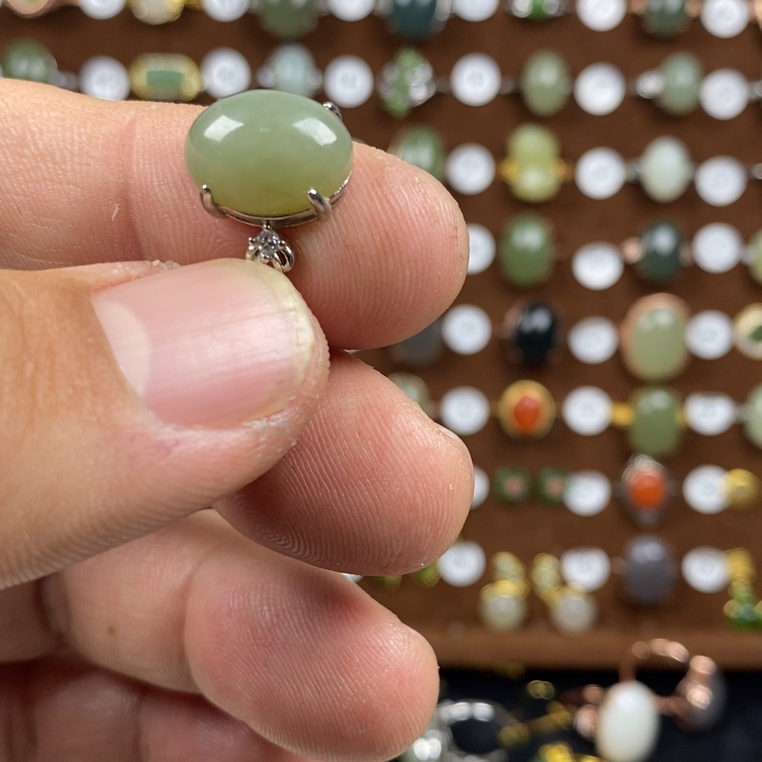 和田玉（青玉）戒指合金