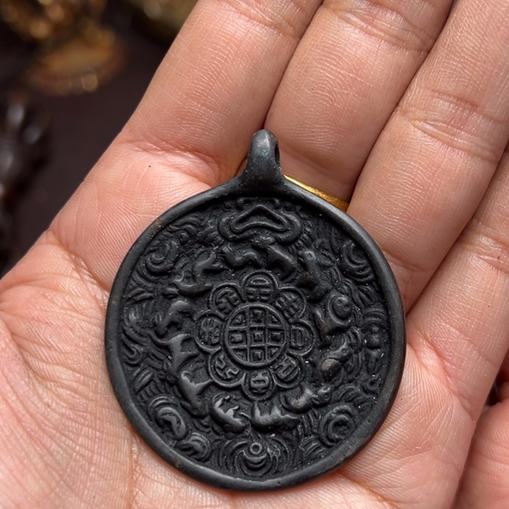 铜星月菩提吊坠项链