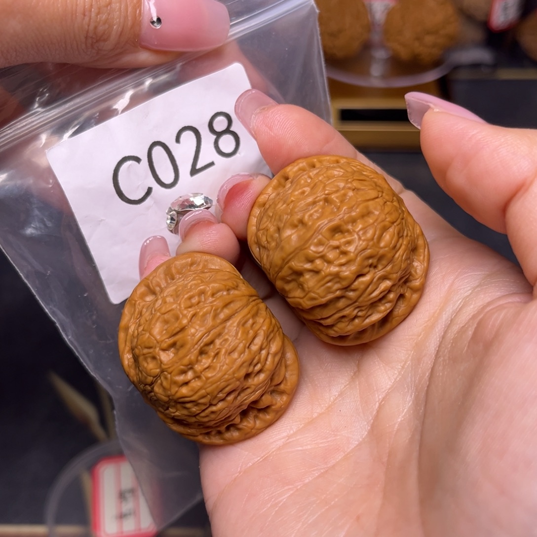 文玩核桃吊坠铁锤40