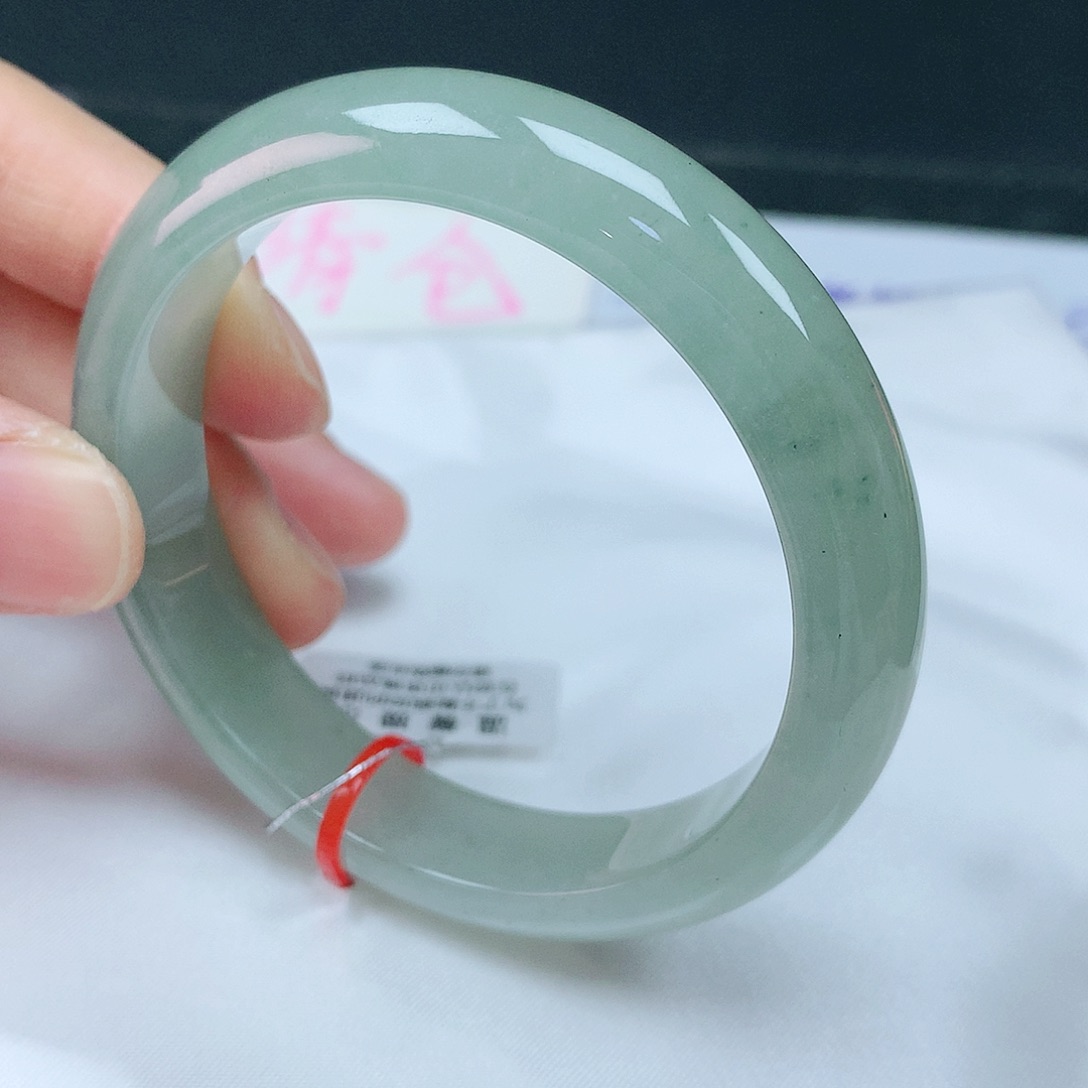 翡翠手镯未镶嵌53+圈