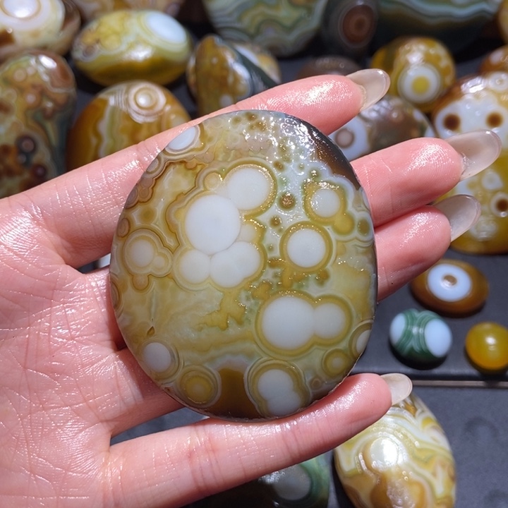 【闪购商品】未镶嵌玛瑙/玉髓珠宝奇石w