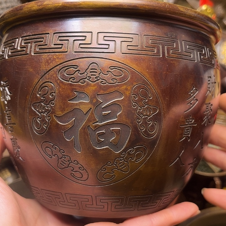 精美铜器批发档口