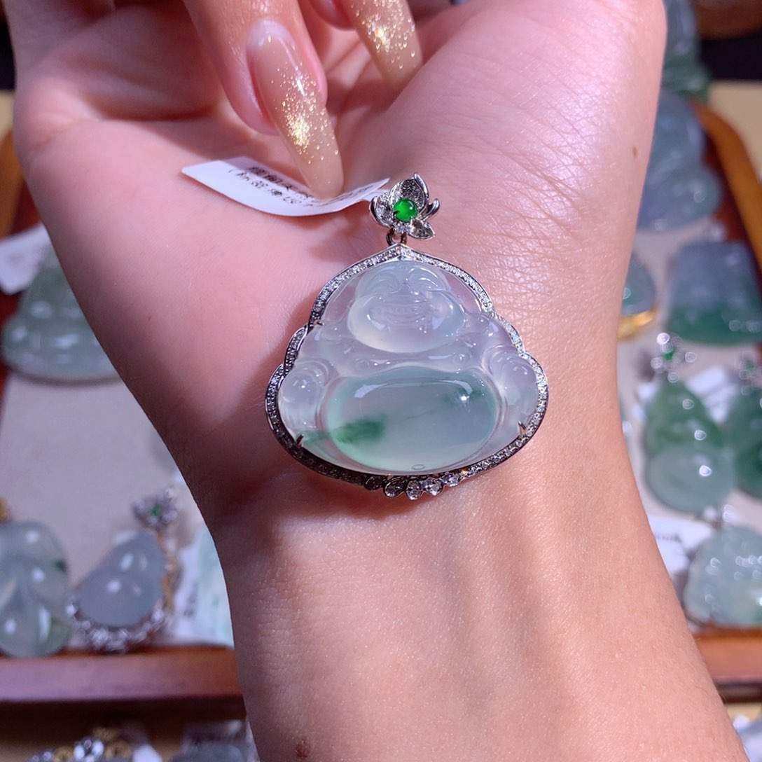 翡翠吊坠(不含链)18K金镶嵌