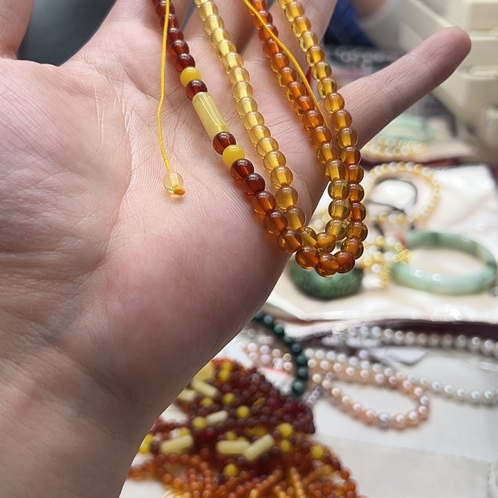 琥珀未镶嵌颈饰5-6mm