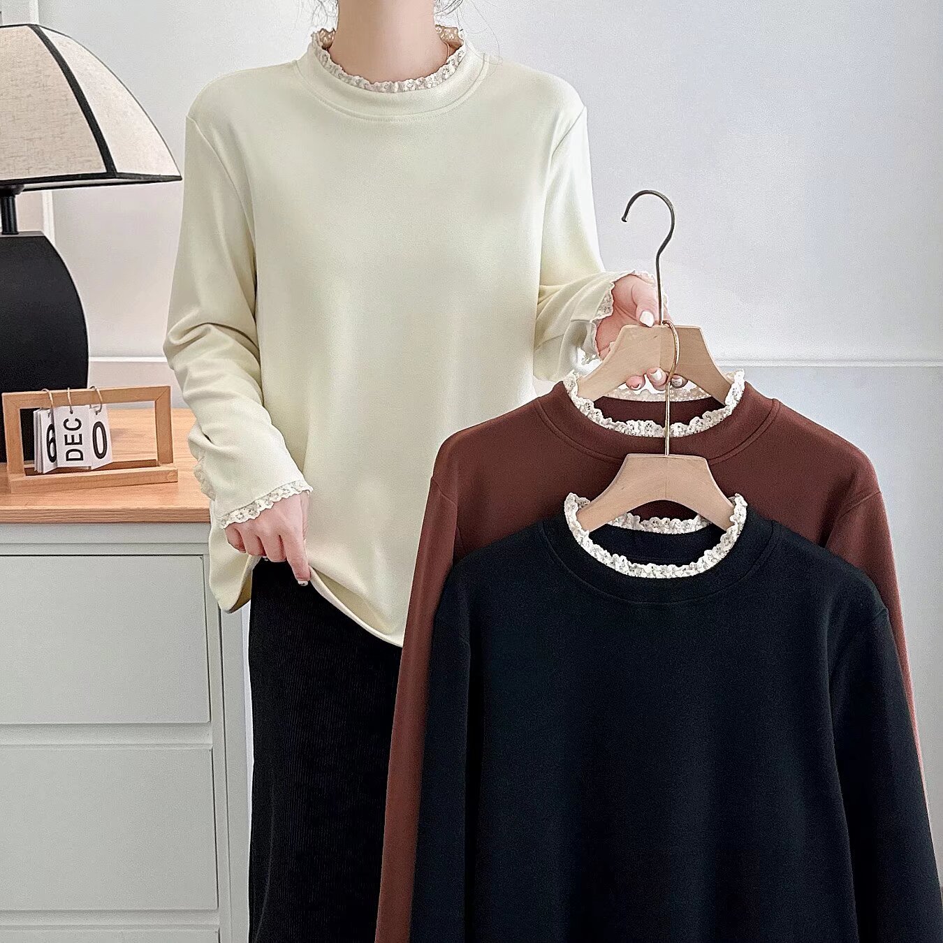 艳子微胖大码蕾丝T恤拼接圆领秋冬时尚洋气慕斯绒女士内搭长袖