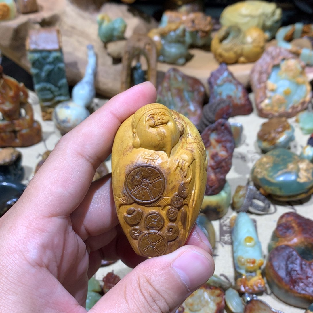 岫岩河磨玉（透闪石质玉）手把件未镶嵌名****木