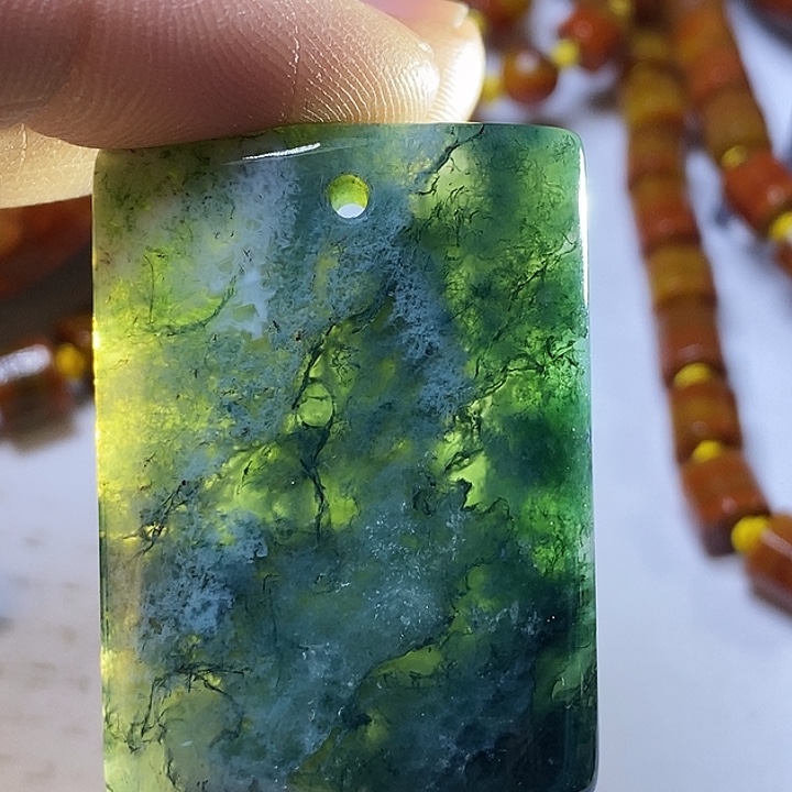 玛瑙/玉髓颈饰未镶嵌