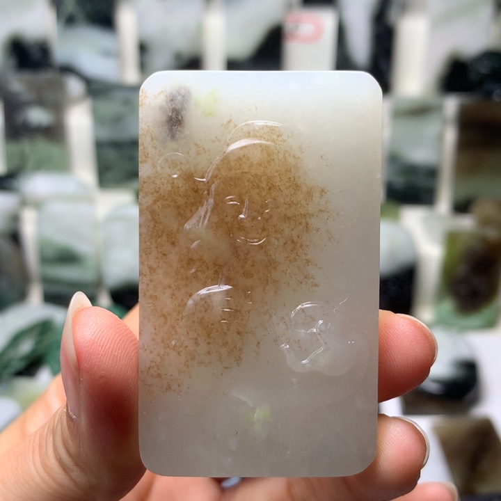 *****独山玉未镶嵌颈饰