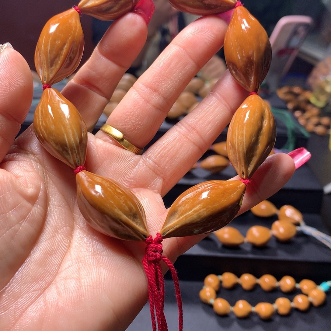 橄榄核手串/手链✎****う三花手串