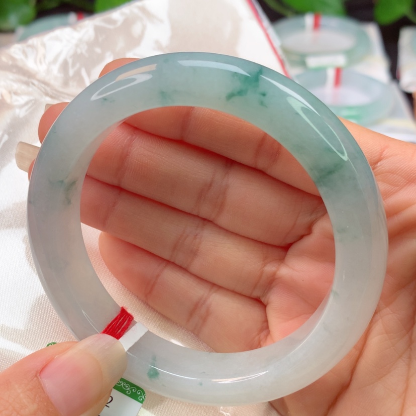 【闪购商品】翡翠手镯未镶嵌天然翡翠手镯