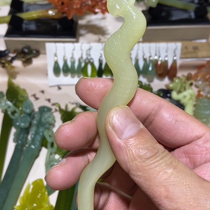 蛇纹石玉发簪未镶嵌