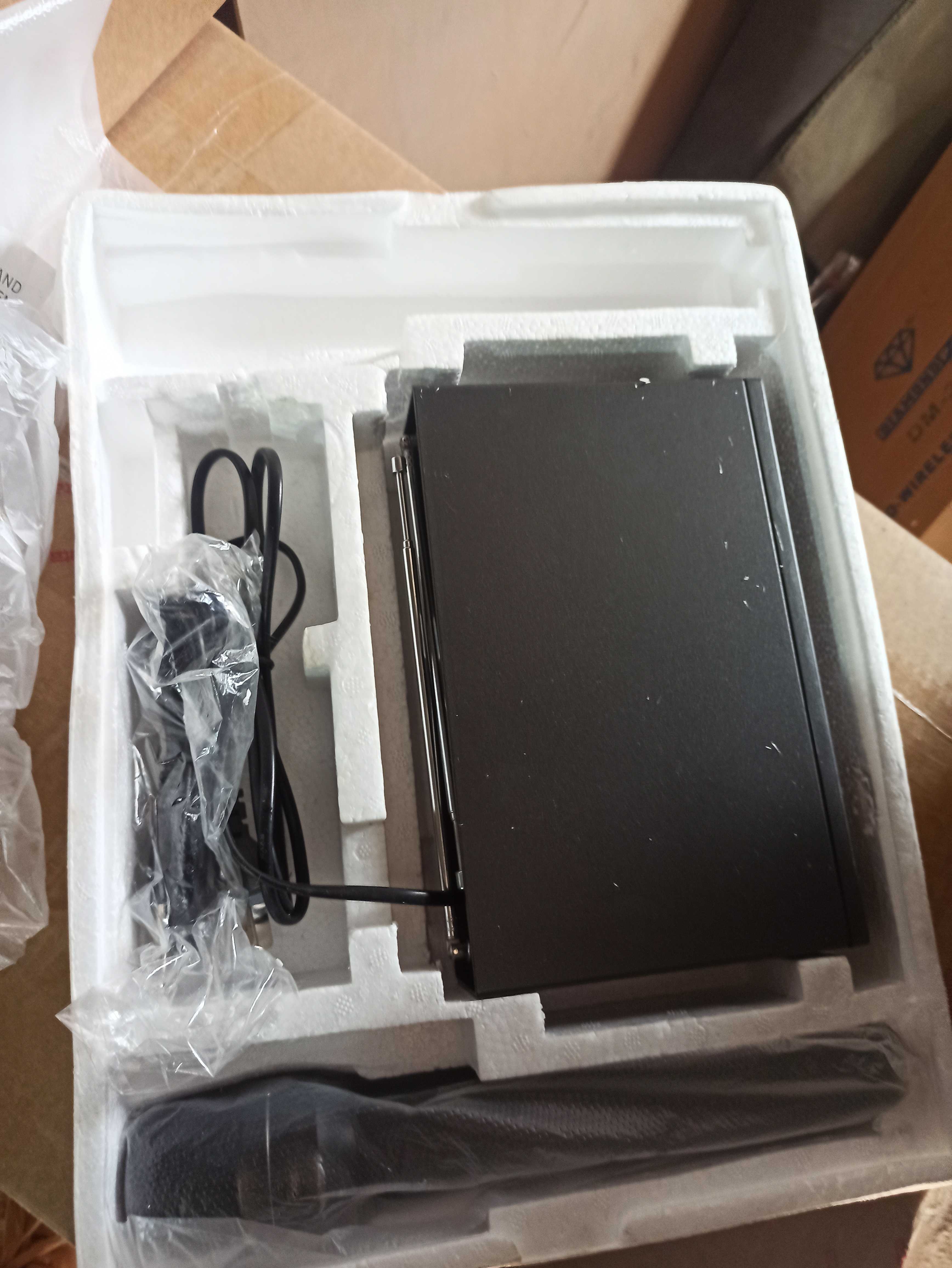 未使用  无线麦克风一套当坏出，不包邮