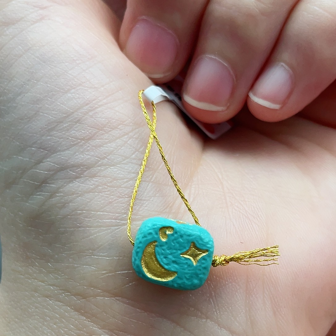 绿松石颈饰未镶嵌