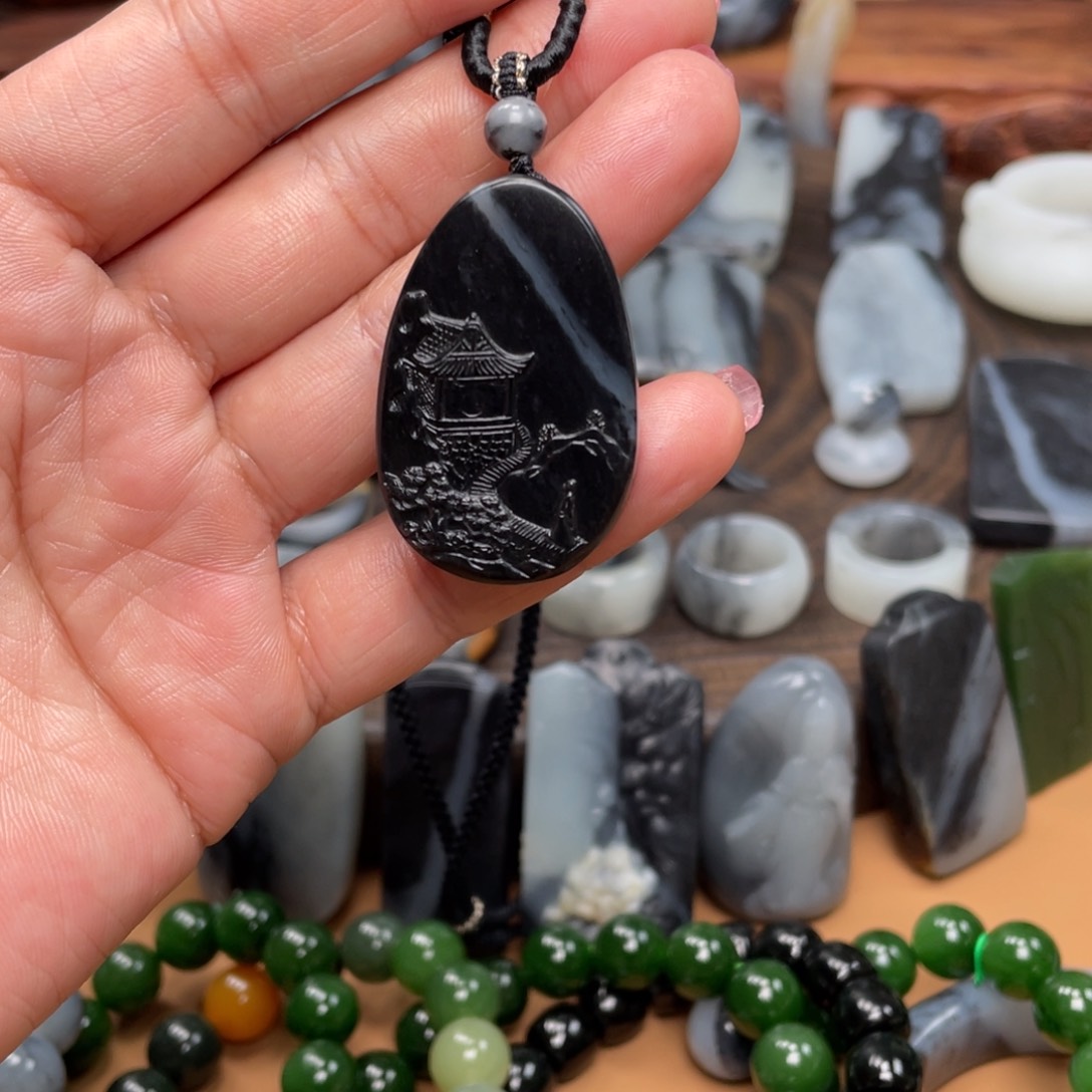 和田玉未镶嵌颈饰