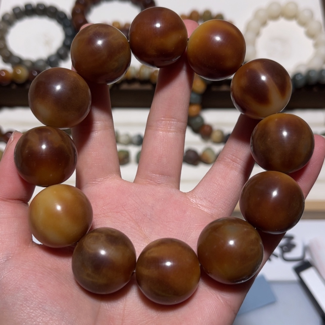 吊坠菩提根/象牙果卡22风化圆珠瑕疵款