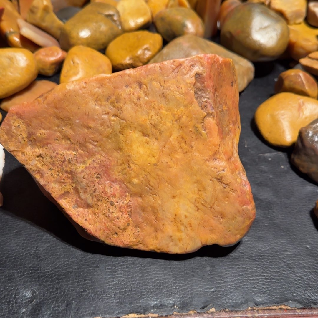 用***8老挝石田黄．．．．．．