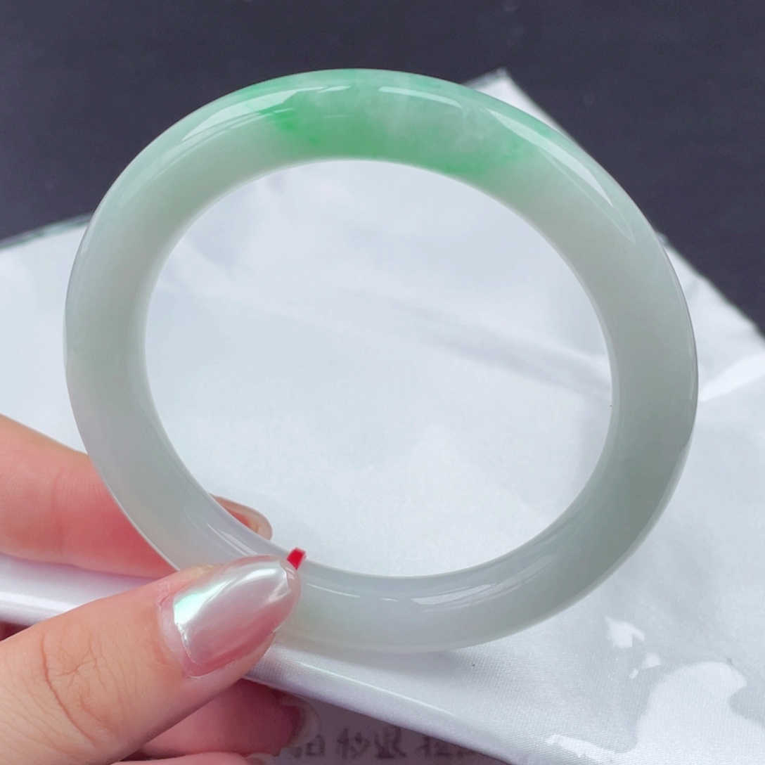 翡翠未镶嵌手镯58圆条