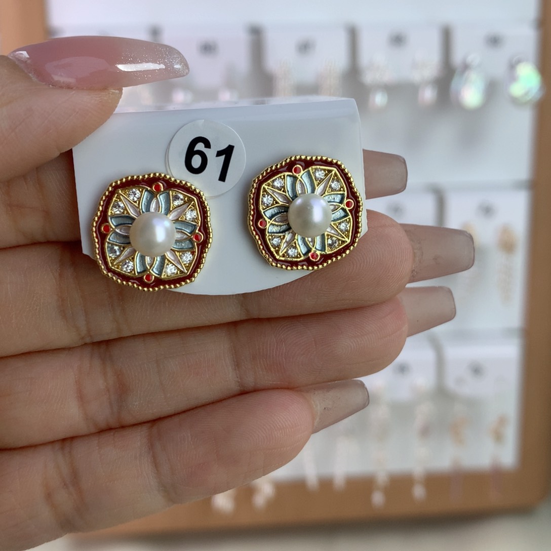 未镶嵌耳饰淡水珍珠