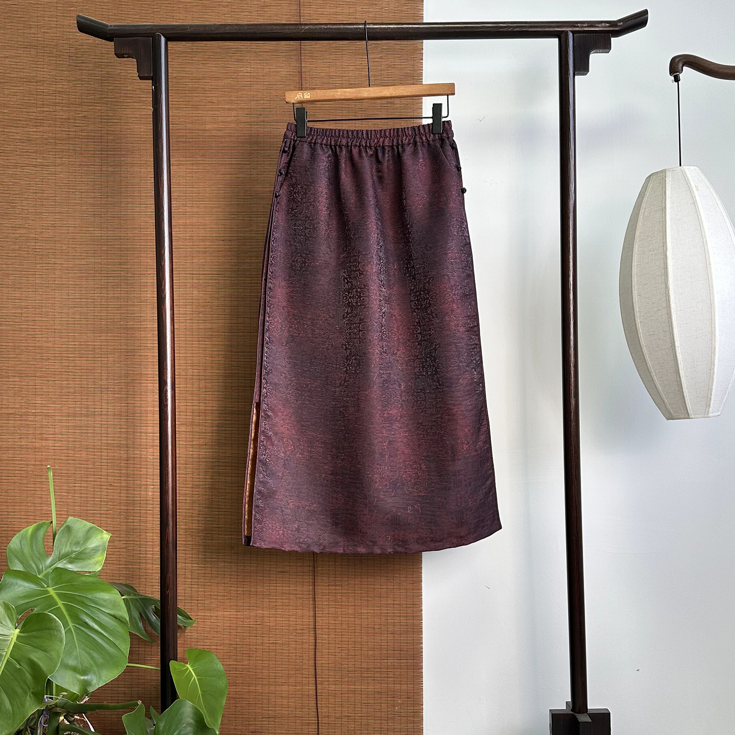 【253873】紫褐织影  新中式45姆米  浮雕织花半身裙