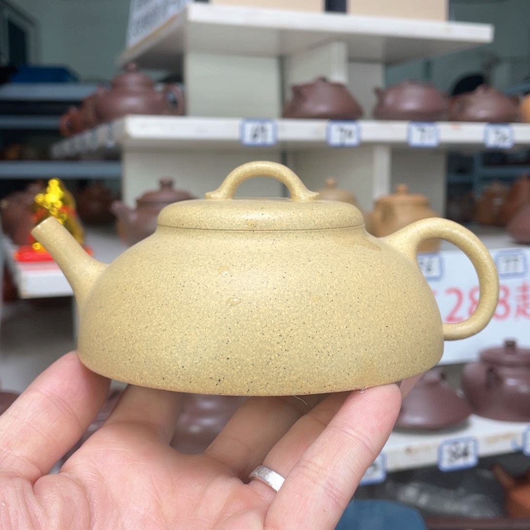 紫砂茶壶本绿半手微瑕210毫升