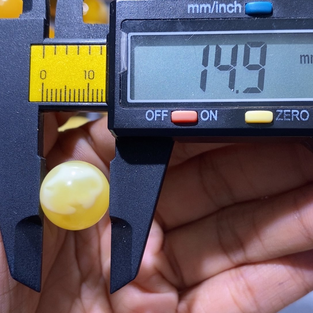 未镶嵌蜜蜡珠宝奇石