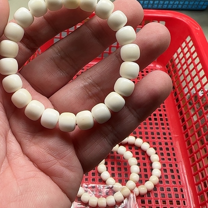 白玉菩提吊坠白色2741