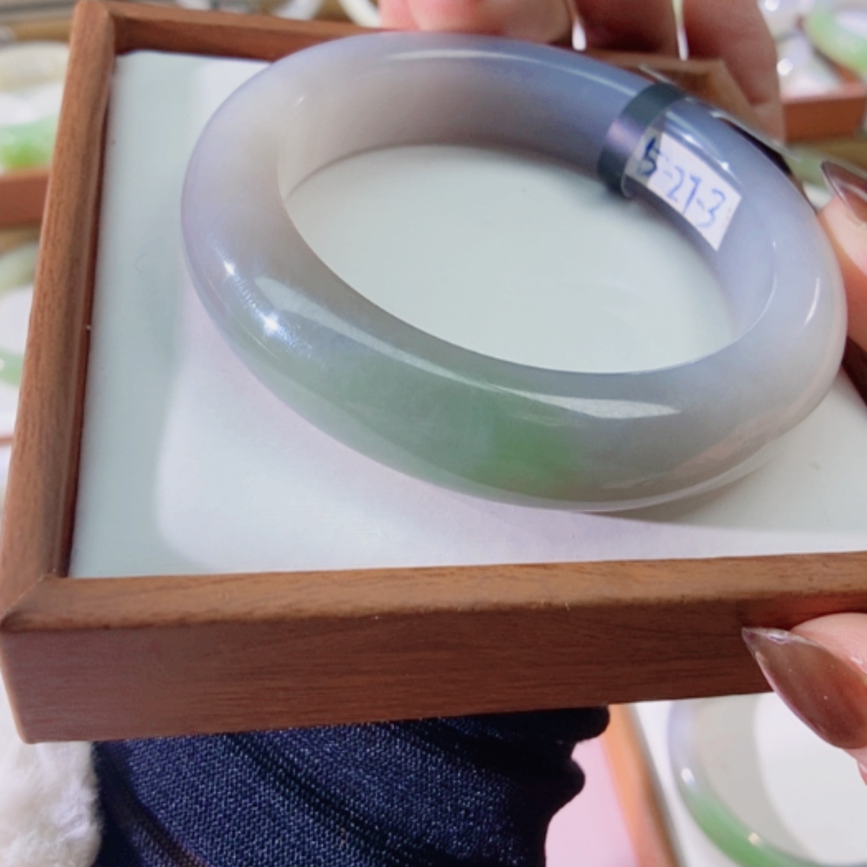 【闪购商品】未镶嵌手镯和田玉（翠青玉）