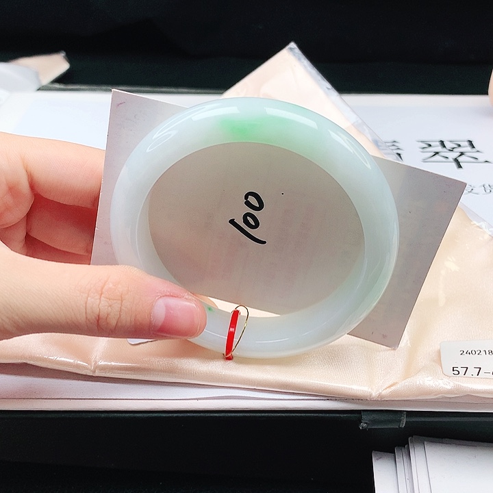 翡翠手镯未镶嵌缅甸天然a货手镯57+