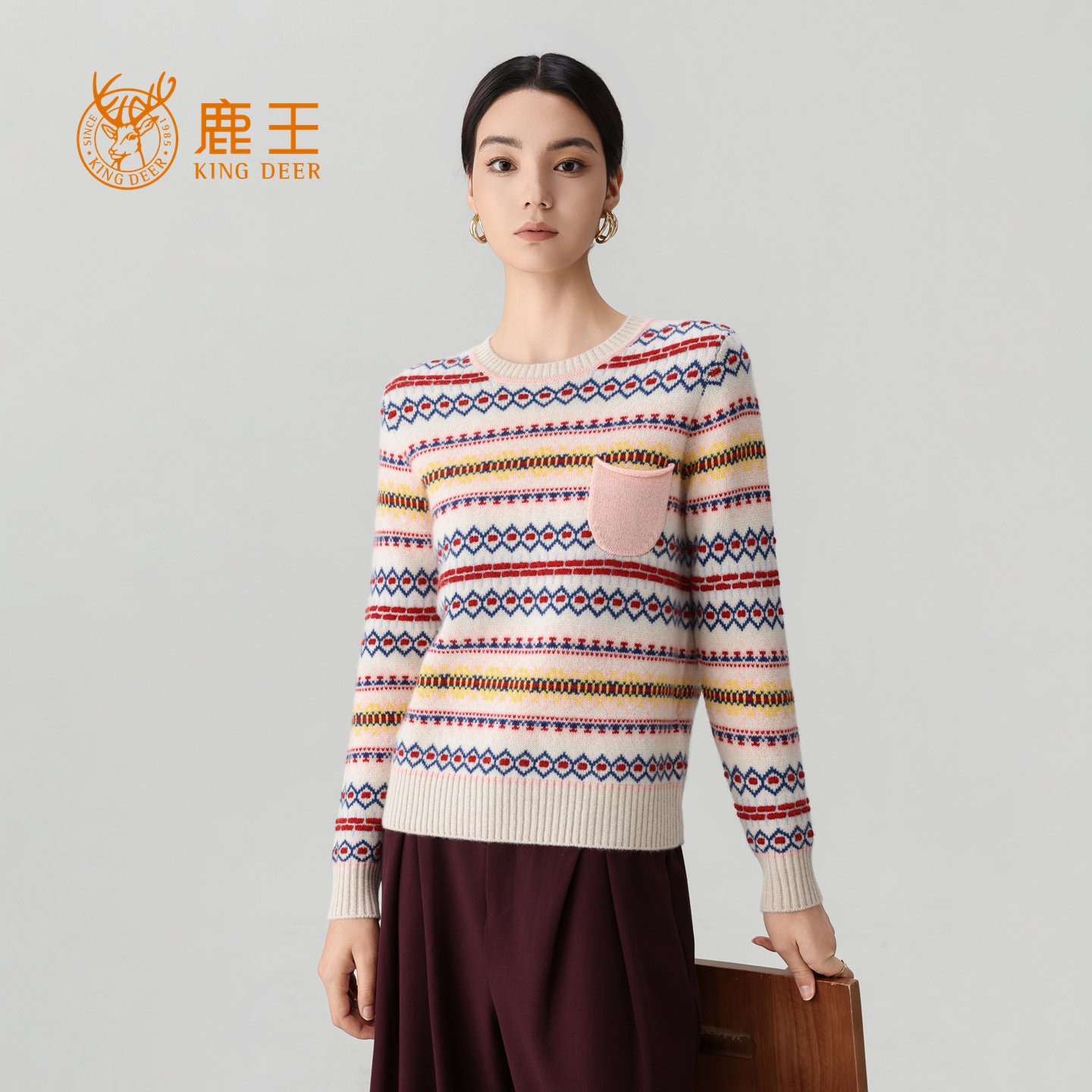 鹿王25秋冬新款女圆领100山羊绒民族风提花针织套衫 加厚 3M566