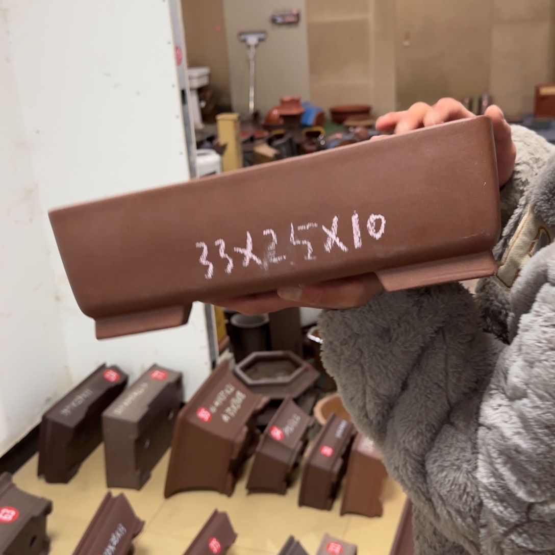 紫砂花盆呜呜呜呜