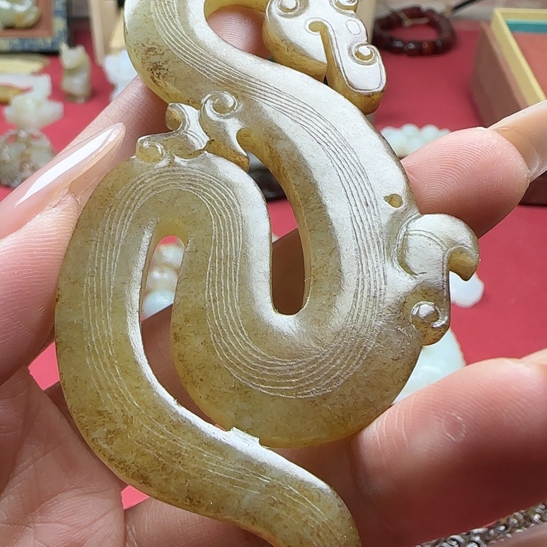 路***间和田玉未镶嵌挂件