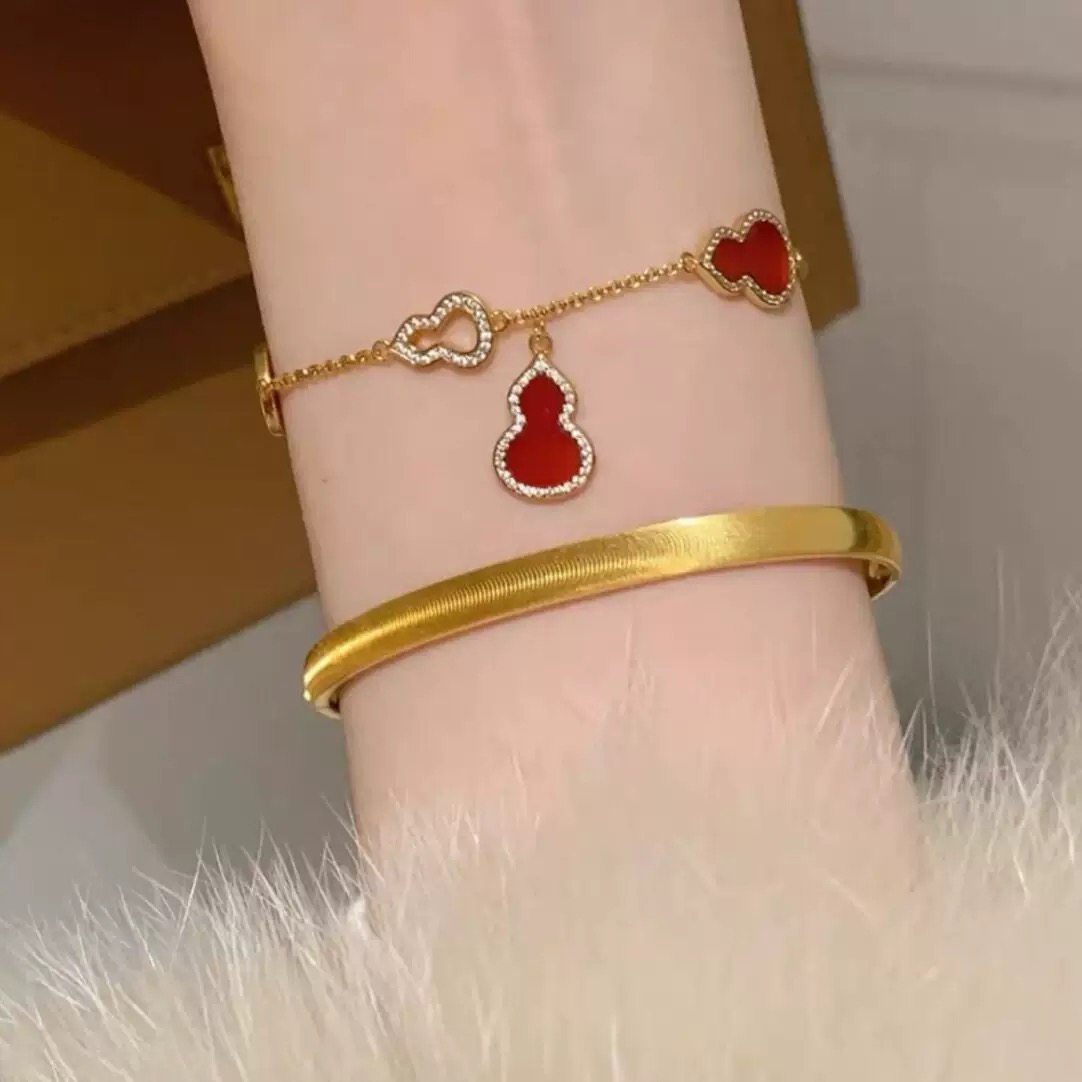 铜合金莫桑石手链 铜合金手链 铜合金新中式镶钻葫芦手链