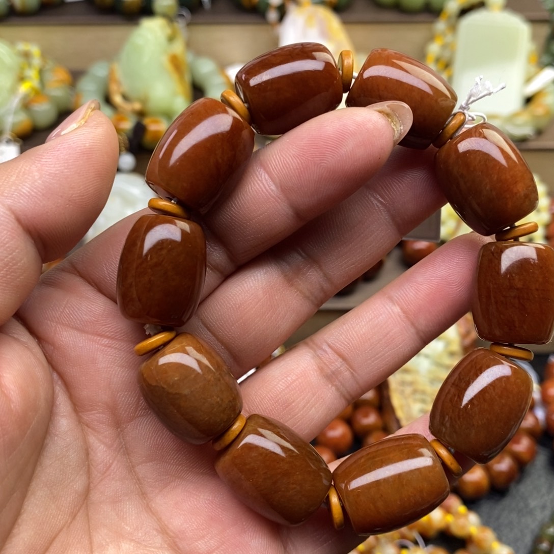 透闪石质玉未镶嵌手串