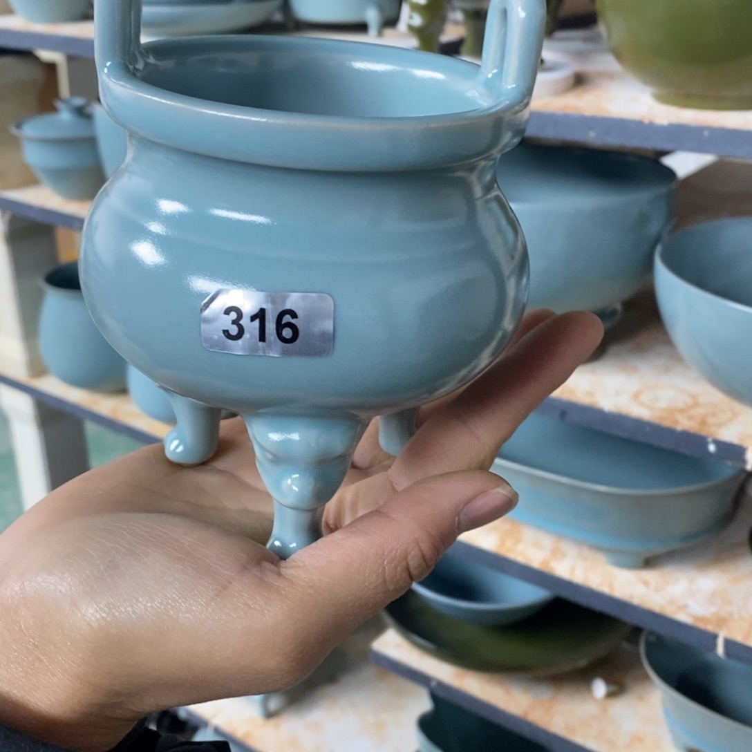 文***生摆件陶瓷抱朴瓷器仿古微瑕