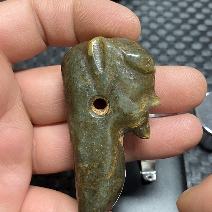龙脊菩提吊坠           