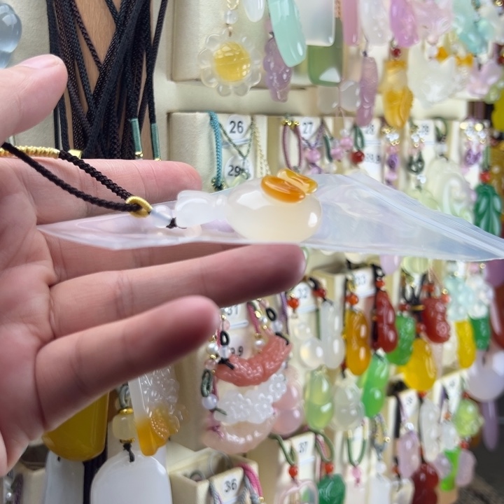 ****࿐玛瑙/玉髓未镶嵌颈饰