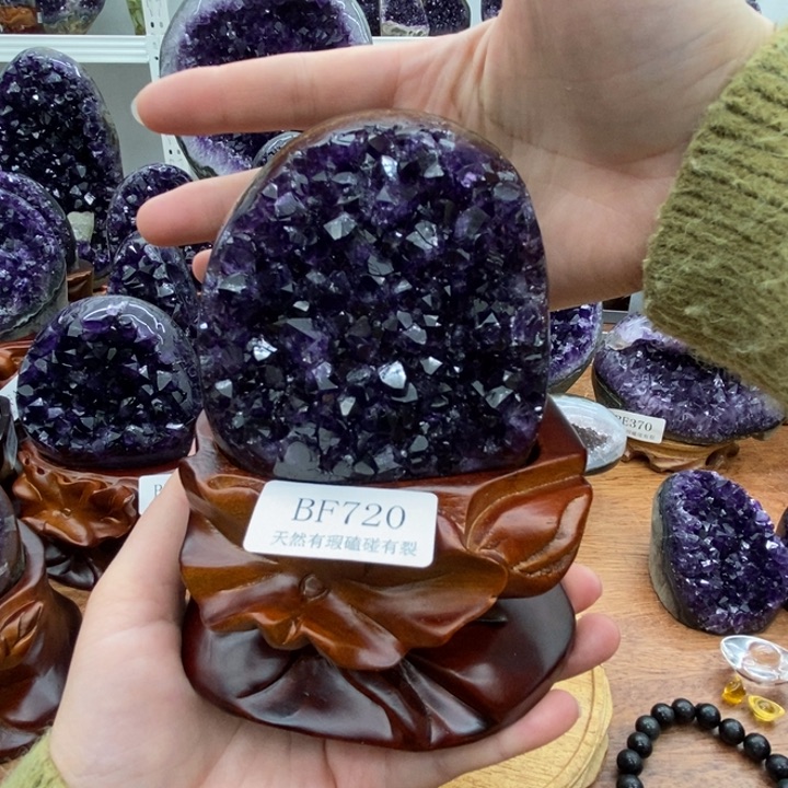 紫晶大型摆件（非配饰）未镶嵌