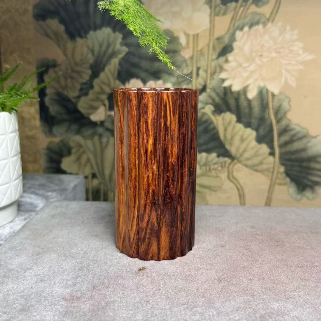 海南黄花梨六角笔筒