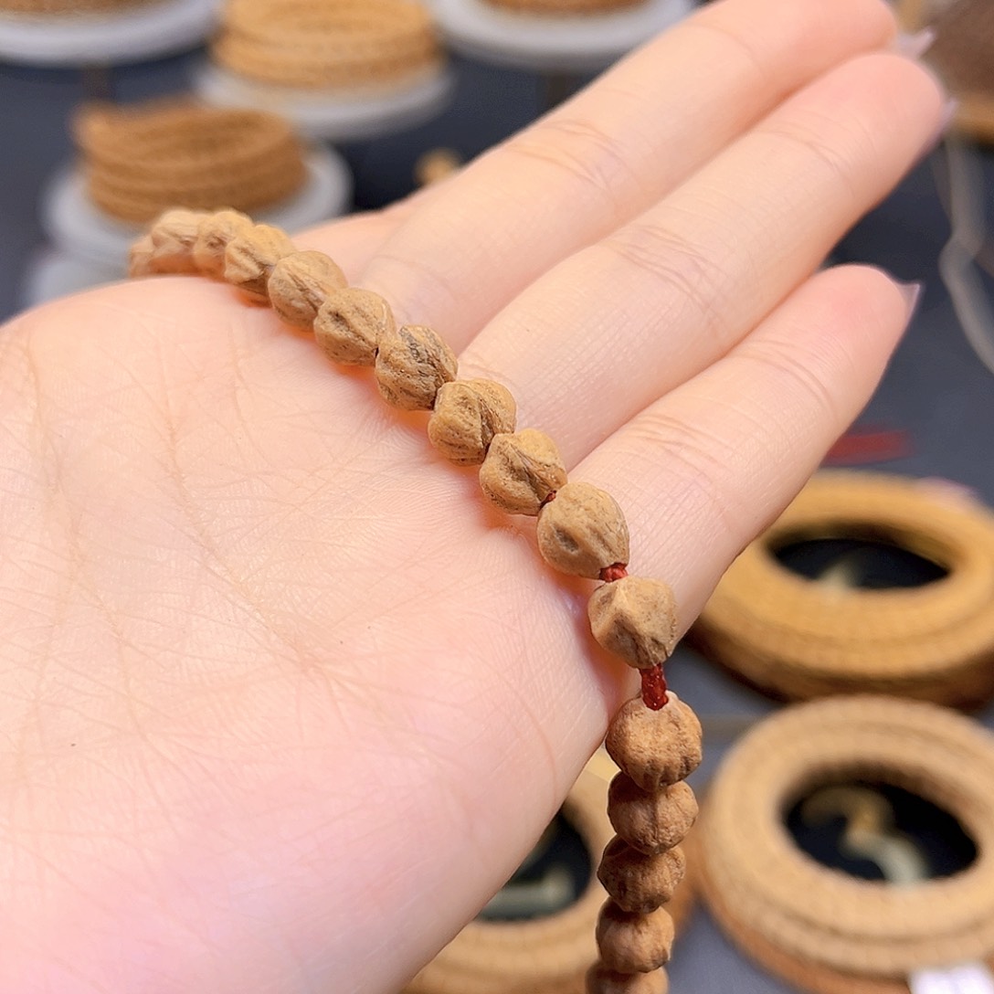 柏香籽/百香籽吊坠楠*楠