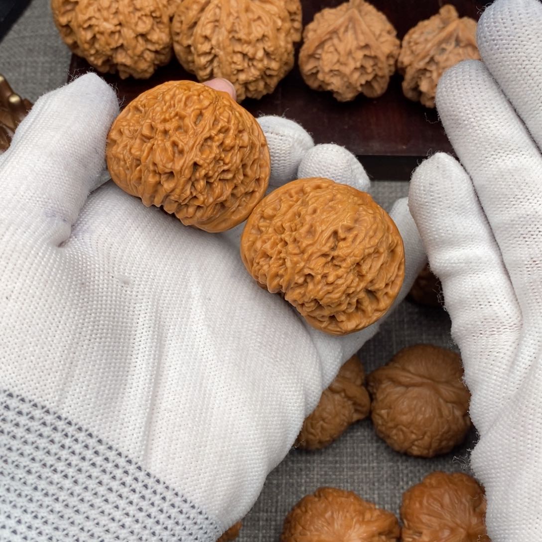 文玩核桃把件42球疆