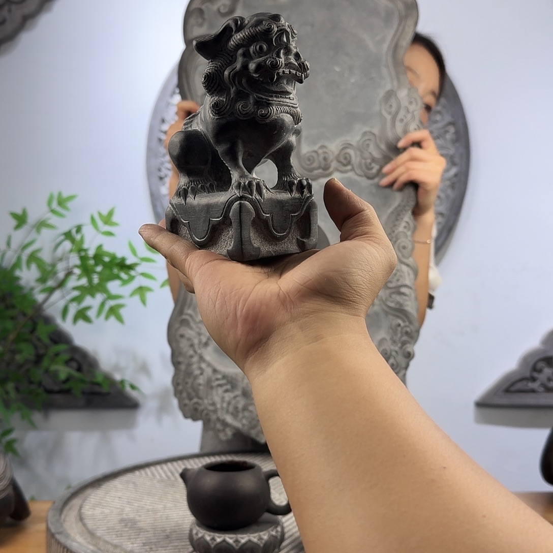 石材精工狮子摆件高度15厘米