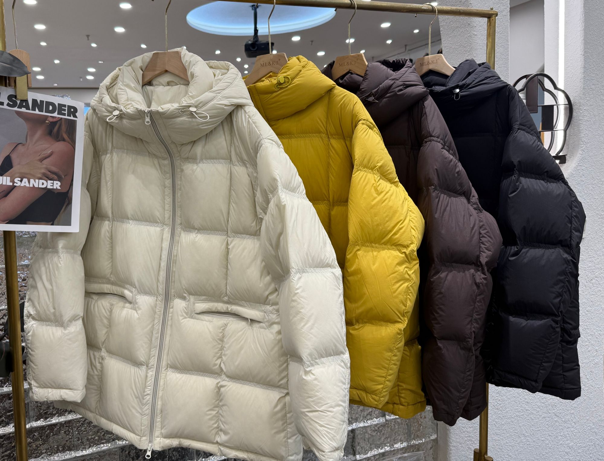 8017女士新款中长款厚款连帽女长袖常规百搭潮流加厚轻薄羽绒服