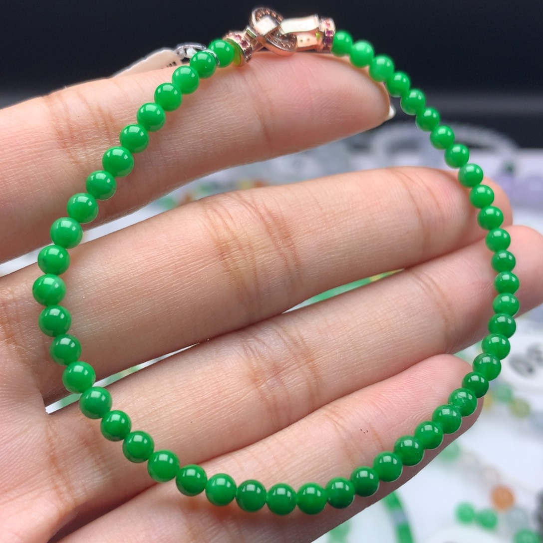 翡翠手链未镶嵌卡